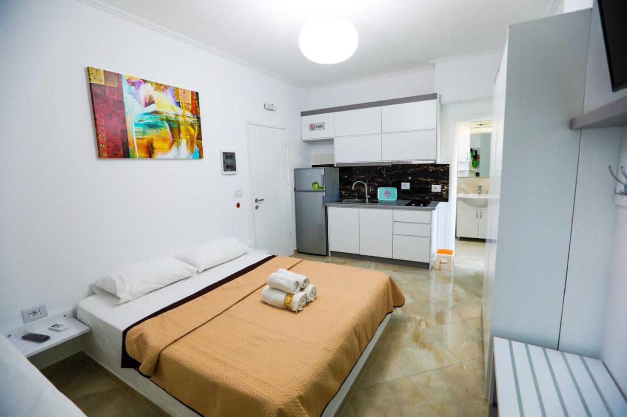 Vila Enxhi Ksamil Exterior foto
